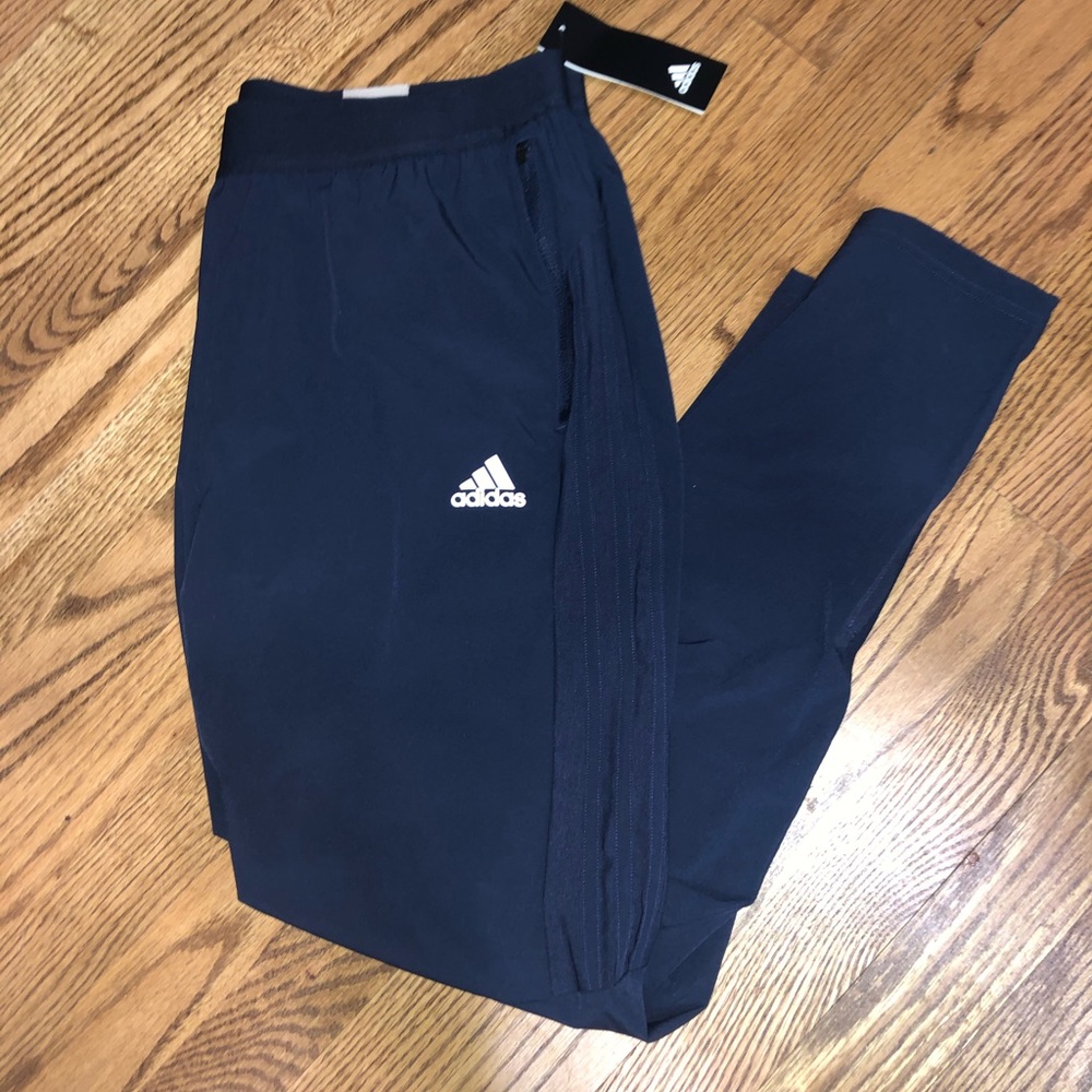 Women’s adidas jogger pants XL